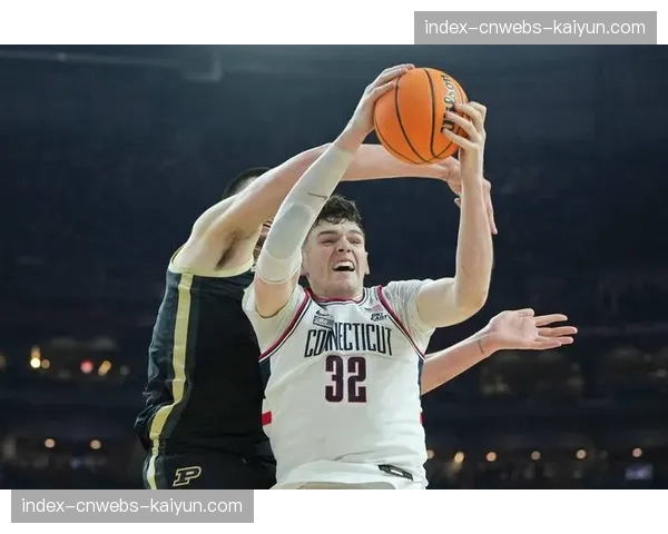 船记谈马刺开拓者系列赛：文班与克林根仅交锋21分钟